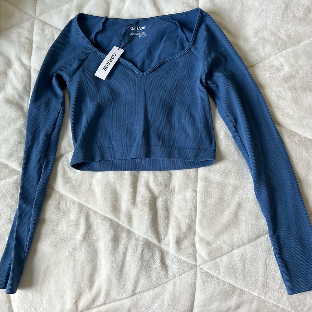 Garage cropped long sleeve